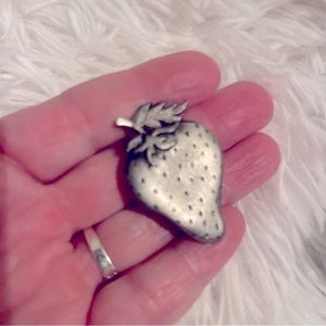 1970s pin Metzke Pewter Strawberry Brooch